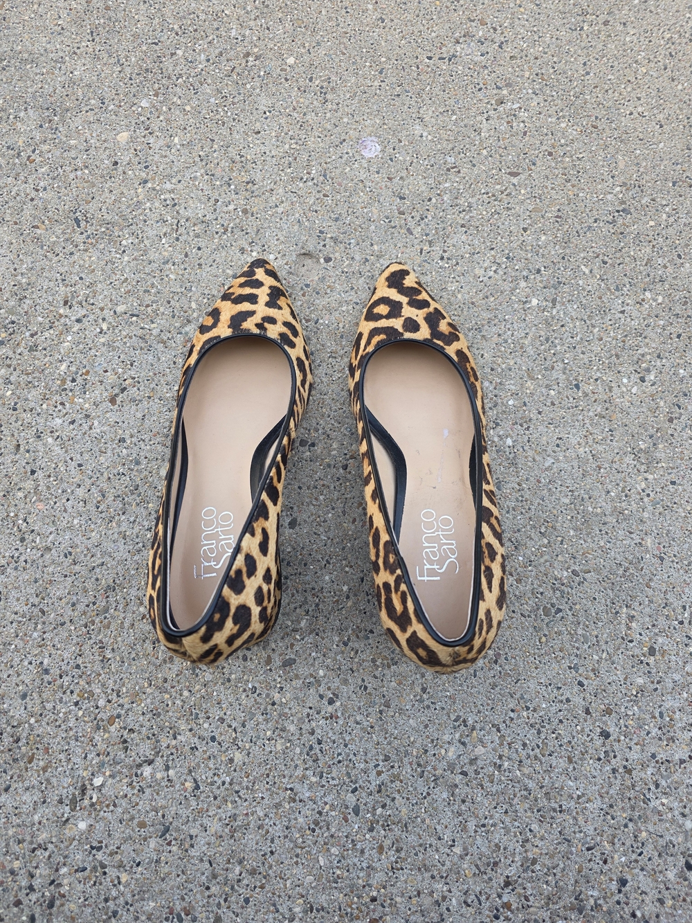 Franco Sarto Leopard Print Pointed Toe Block Heel Pumps - Tan/Black Women 6 - Picture 7 of 10